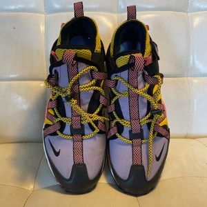 Air Max 270 Bowfin 'Atomic Violet size 11 US